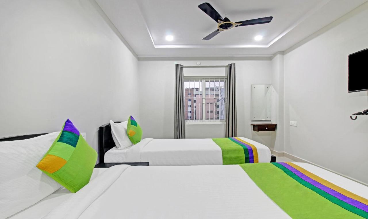Itsy Hotels Sunrise Grand, Hitech City Хайдарабад Экстерьер фото